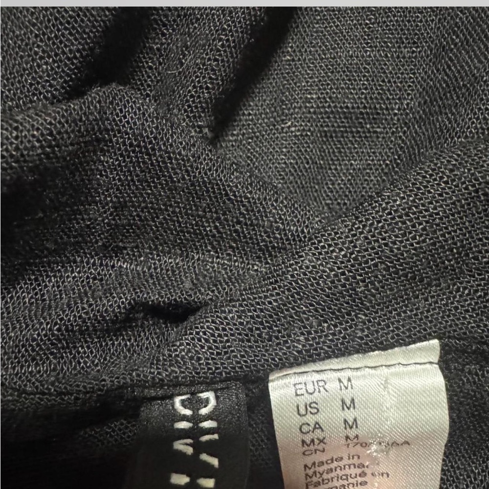 H&M Black Ruffle Tie Top - Picture 6 of 6